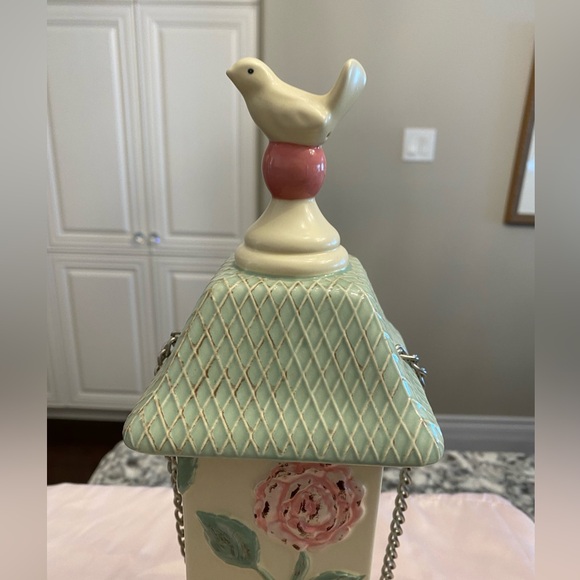 VINTAGE SHABBY CHIC BIRD FEEDER IN CREAM, PINK AND GREEN DISTRESSED COLOURS - Picture 9 of 11